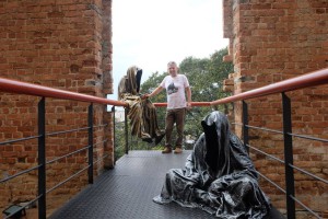 trio biennial  biennale sculpture 3d parque das ruinas rio de janeiro guardians of time sculpture art arts design manfred kili kielnhofer