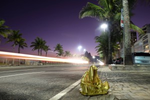 trio biennial  sculpture 3d copacabana light art rio de janeiro guardians of time sculpture art arts design manfred kili kielnhofer